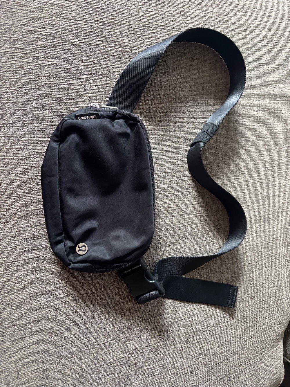 lululemon athletica Black Compact Sling Belt Bag